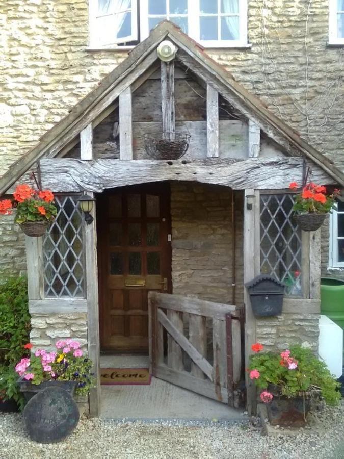 Remarkable 3 Bed Cottage In Bath Woolverton Exterior photo