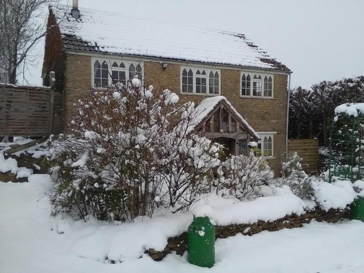 Remarkable 3 Bed Cottage In Bath Woolverton Exterior photo