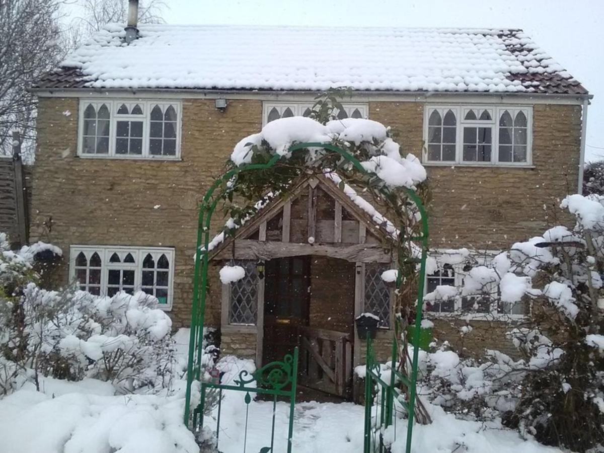 Remarkable 3 Bed Cottage In Bath Woolverton Exterior photo